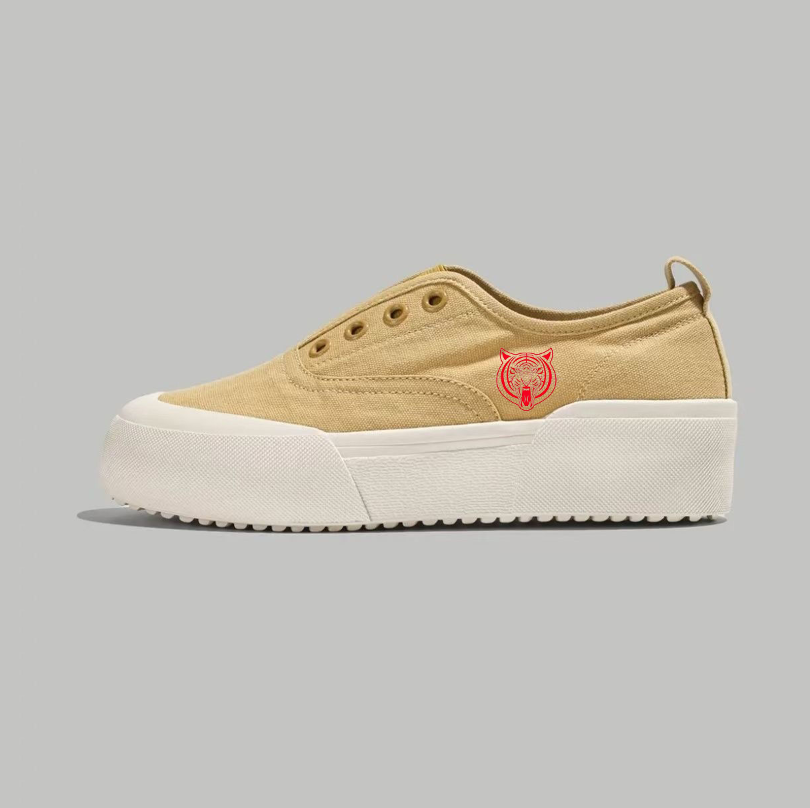 Crimson Tiger - Badge Platform Slip - Ons